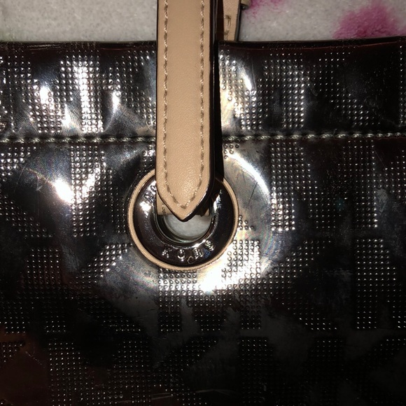 Michael Kors Eva Large Tote Bag - Picture 2 of 4